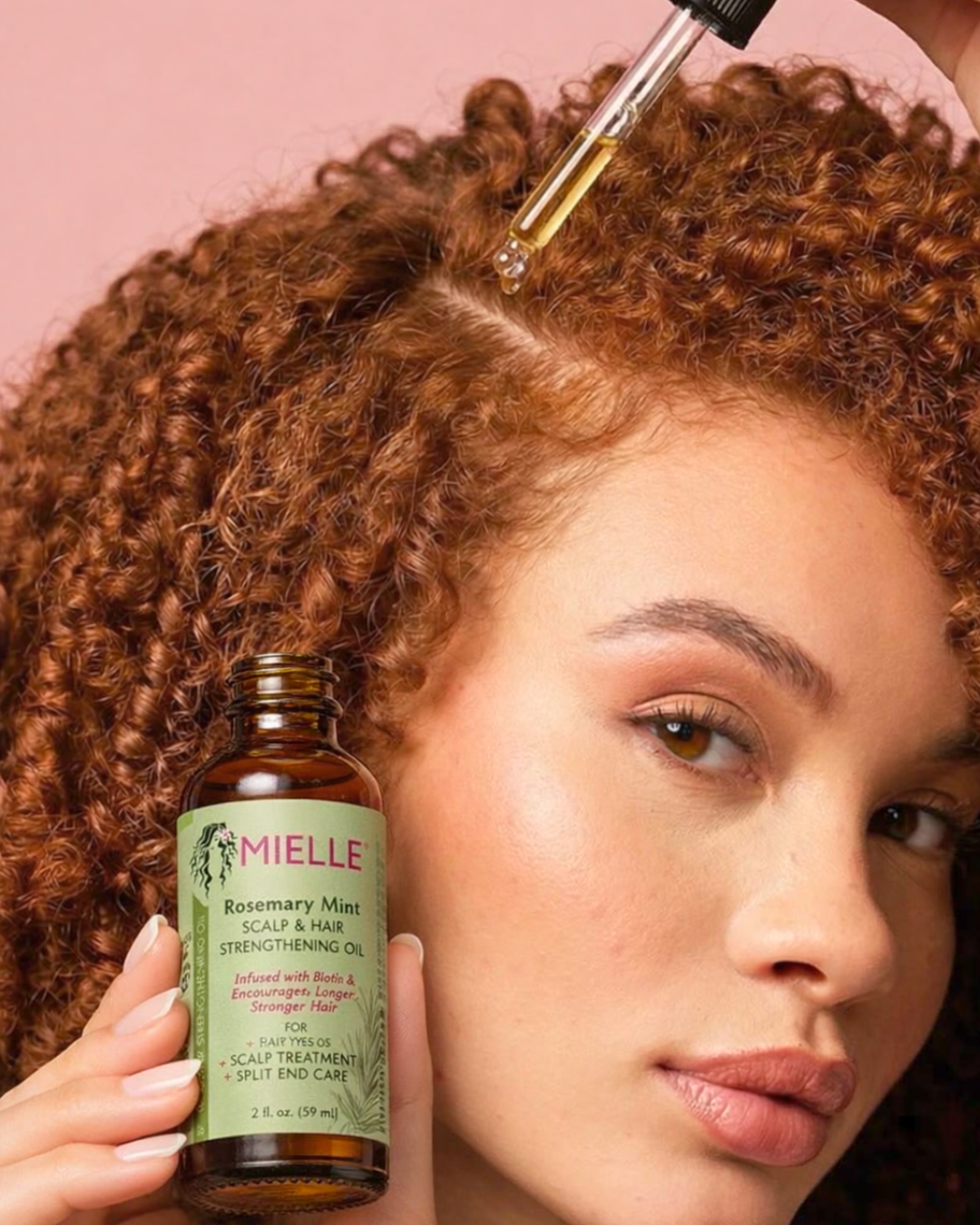 Aceites Capilares: El Secreto para unos Rizos Largos, Fuertes y Llenos de Vida