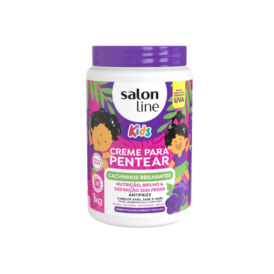 La Crema para Peinar de Uva para niños rizados de Salon Line Brillante garantiza nutrición, brillo, definición y acción anti-frizz al cabello.  Nutrición, brillo y anti frizz