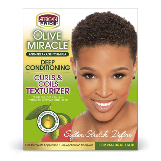 Suaviza, estira y define todas las texturas con el Texturizador Olive Miracle Curls and Coils. Enriquecido con aceite de oliva, manteca de karité y extractos herbales nutritivos, combinados para acondicionar y alargar tus rizos.
